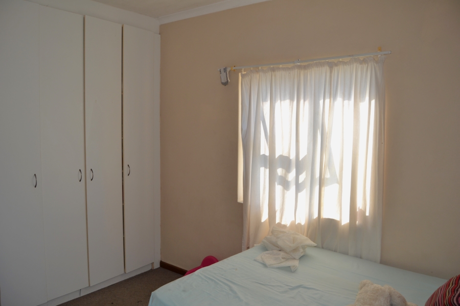 To Let 2 Bedroom Property for Rent in Guldenland Western Cape